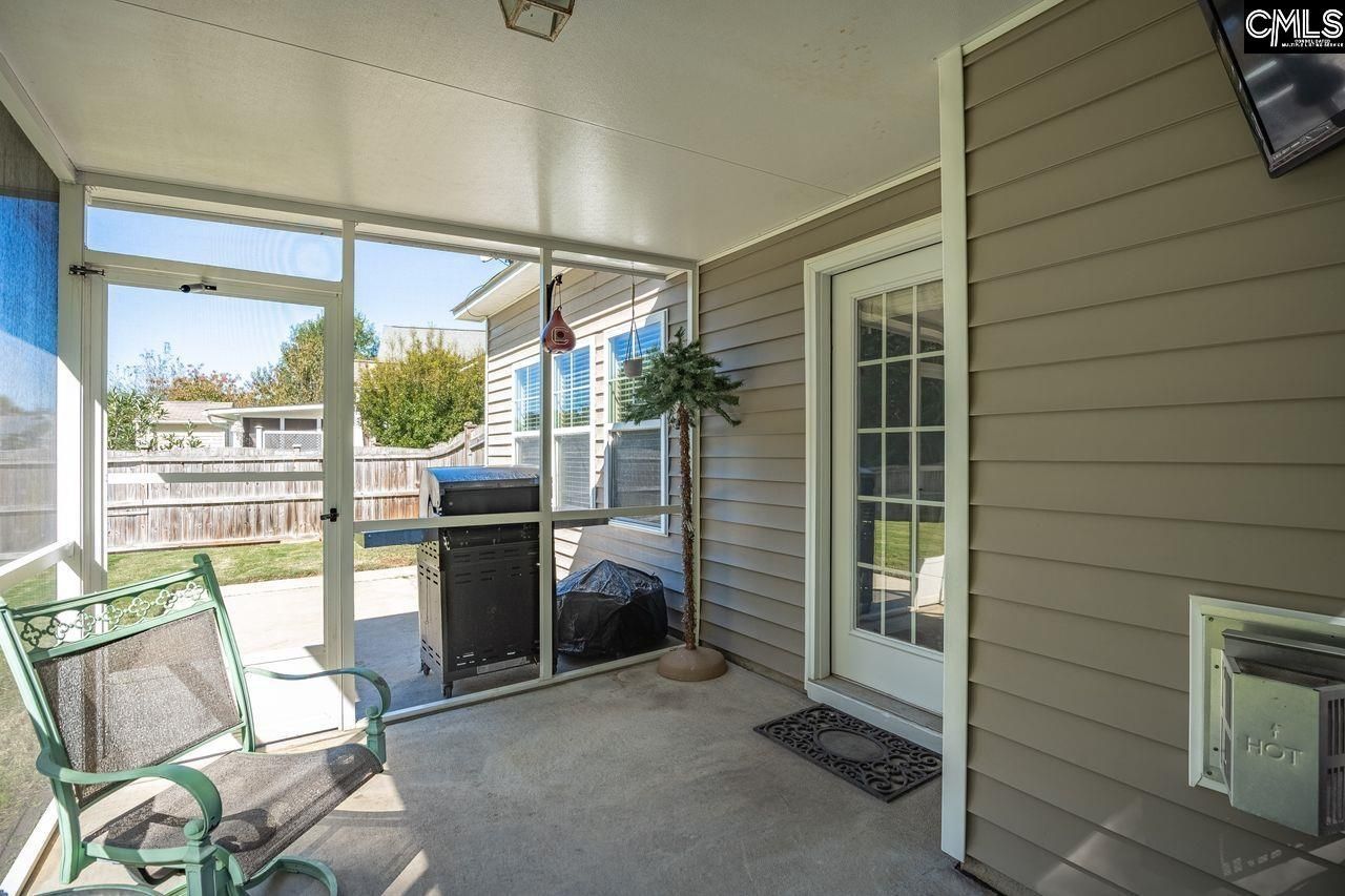 445 Crawley Lane Photo 33