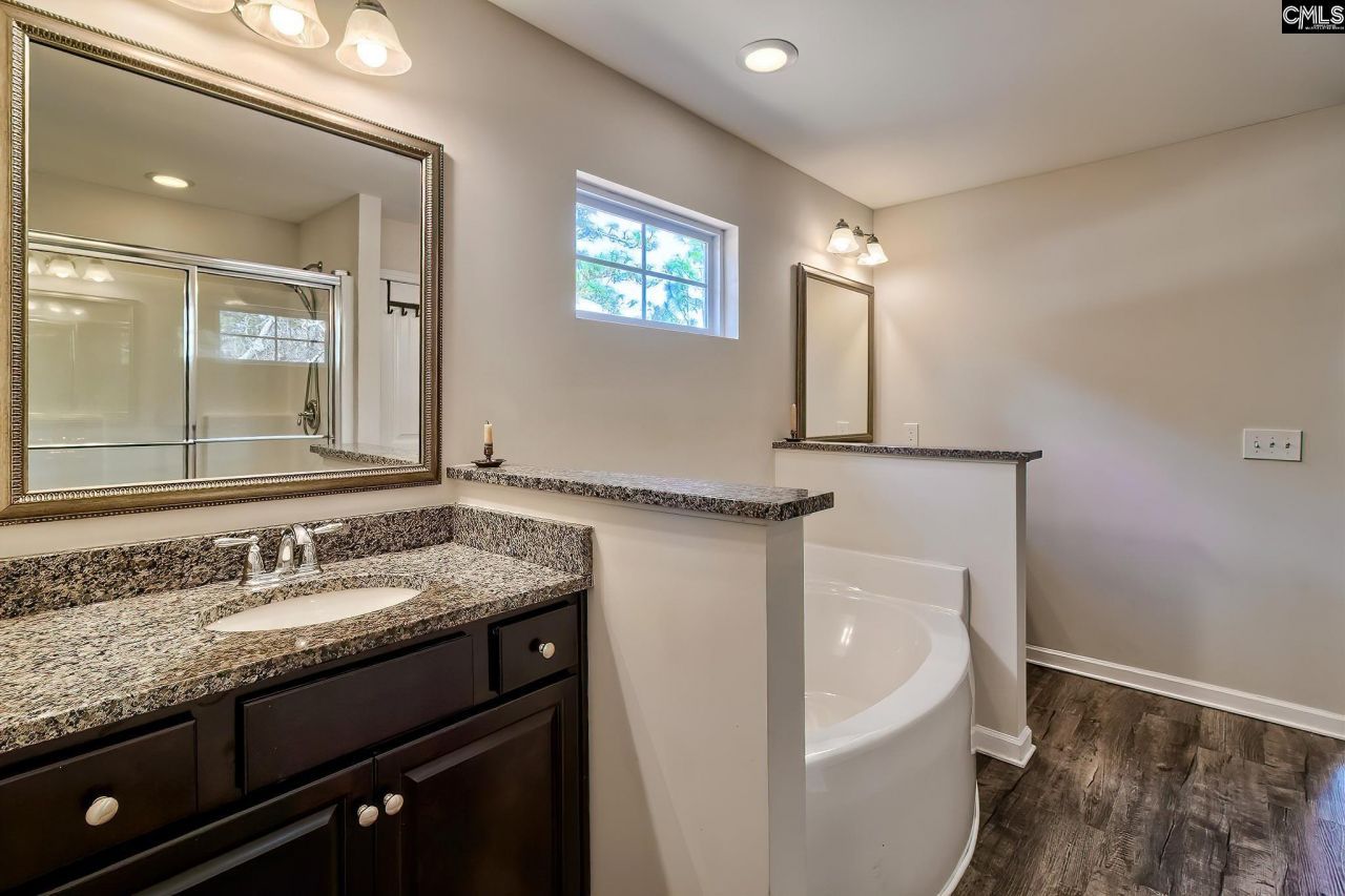 436 Sasanqua Lane Photo 32