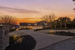 516 Harbor Heights Drive photo 4