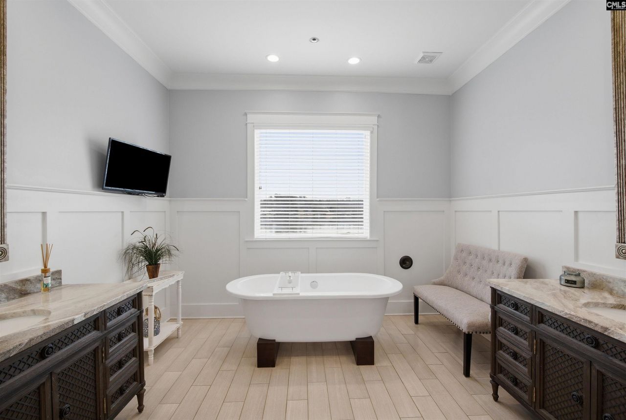 516 Harbor Heights Drive Photo 22