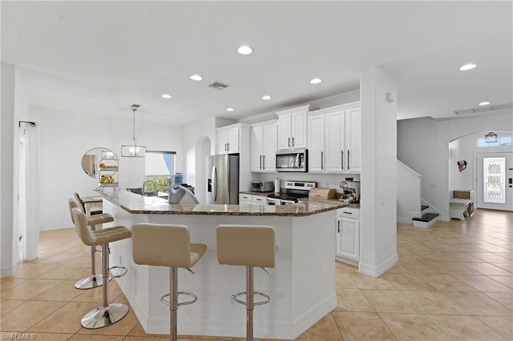 2452 Blackburn Cir , Cape Coral, FL 33991 Photo