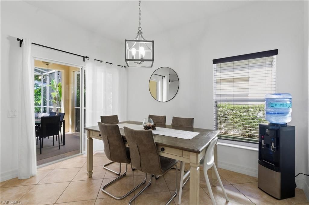 2452 Blackburn Cir, Cape Coral, FL 33991 Photo