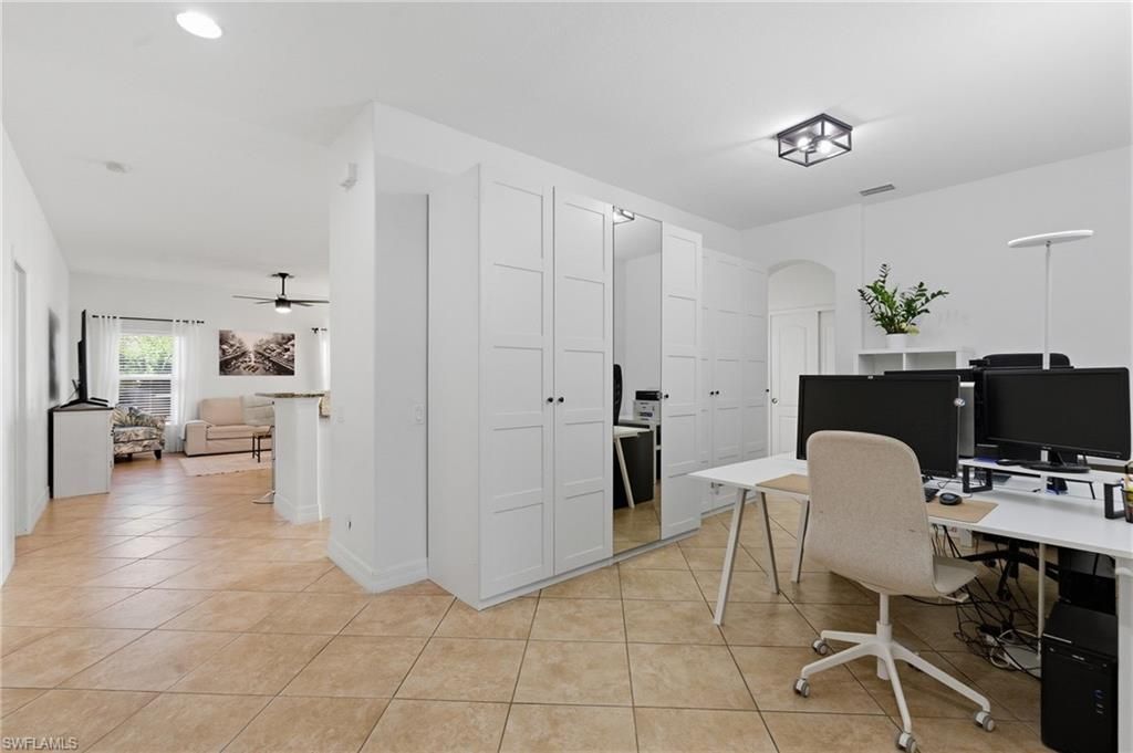 2452 Blackburn Cir, Cape Coral, FL 33991 Photo