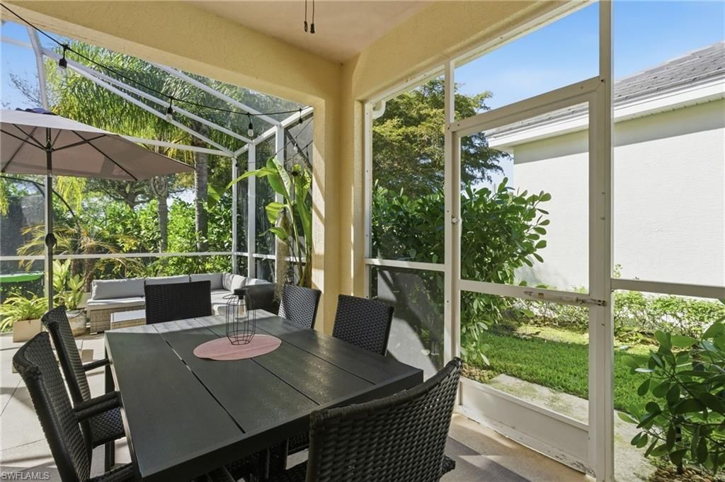 2452 Blackburn Cir, Cape Coral, FL 33991 Photo