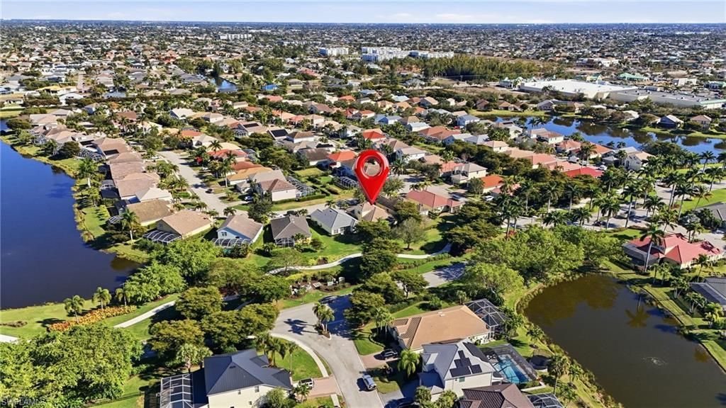 2452 Blackburn Cir, Cape Coral, FL 33991 Photo