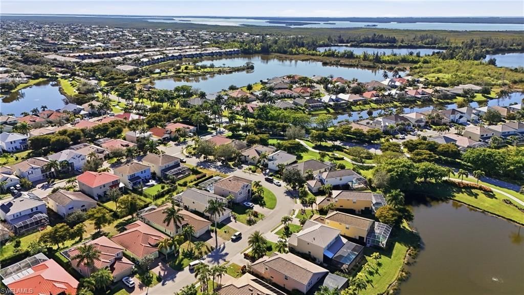 2452 Blackburn Cir, Cape Coral, FL 33991 Photo