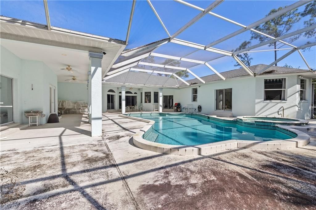 822 Costa Pl, Lehigh Acres, FL 33972 Photo