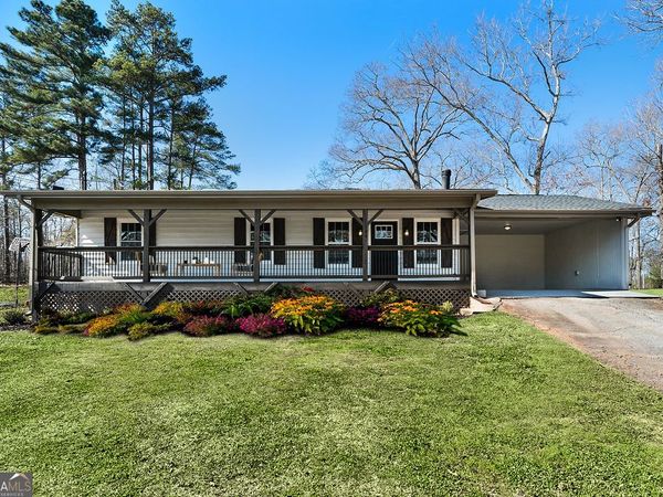 146 W Wedgewood Circle, Newnan, GA 30263