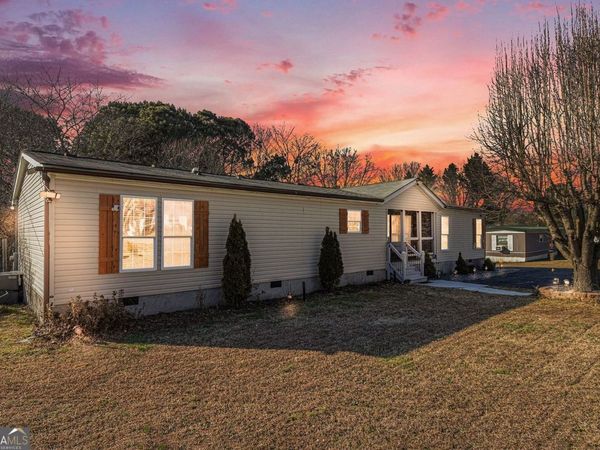 1132 NW Hall Memorial Road NW, Resaca, GA 30735