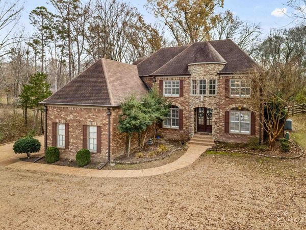 155 ASTON HALL DR, Eads, TN 38028