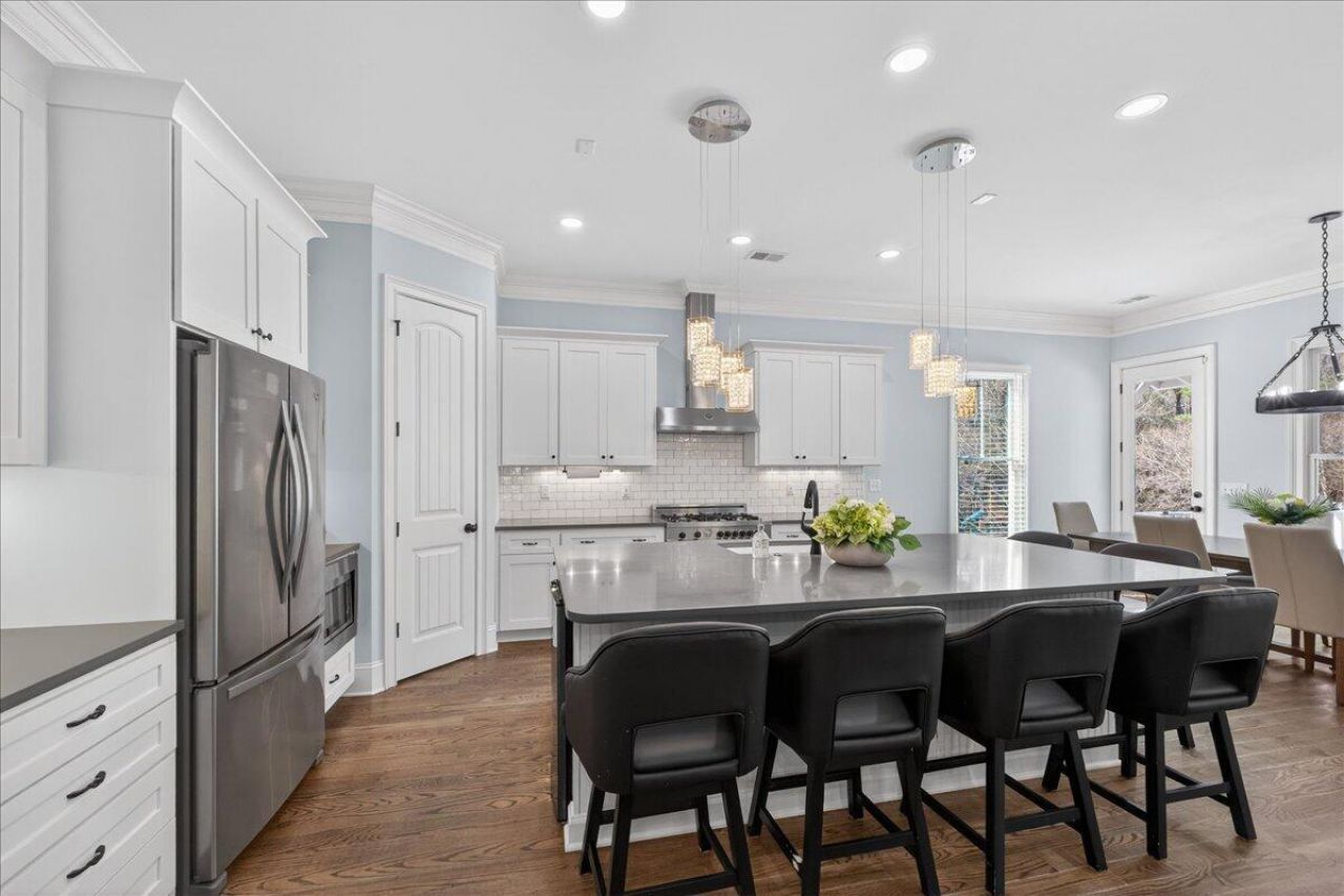 1104 Beresford Run Photo 2