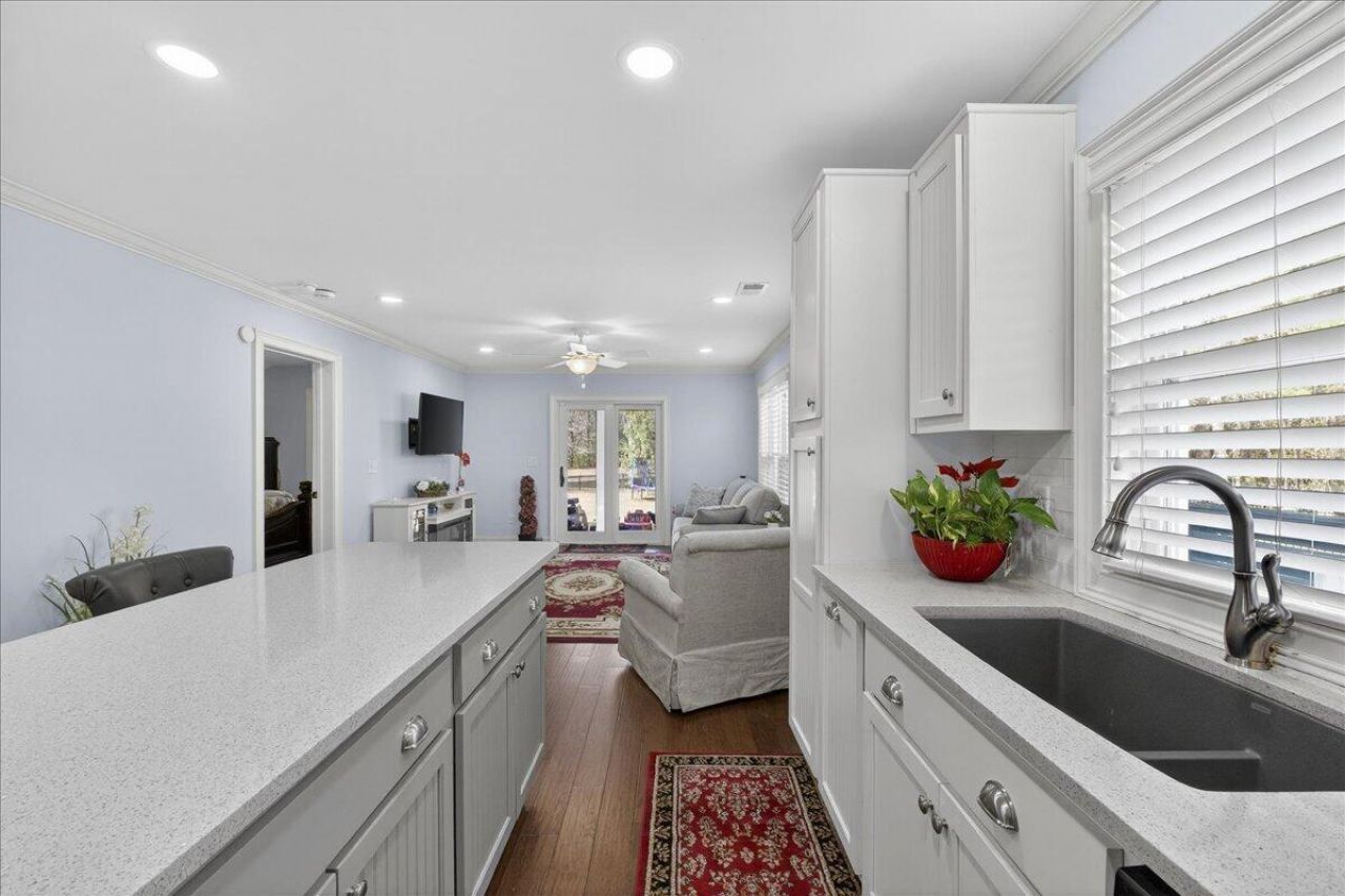 1104 Beresford Run Photo 26