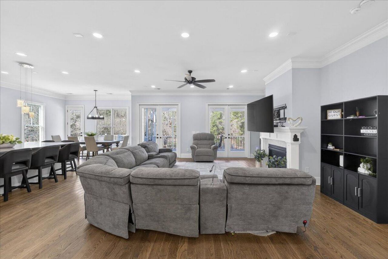 1104 Beresford Run Photo 8