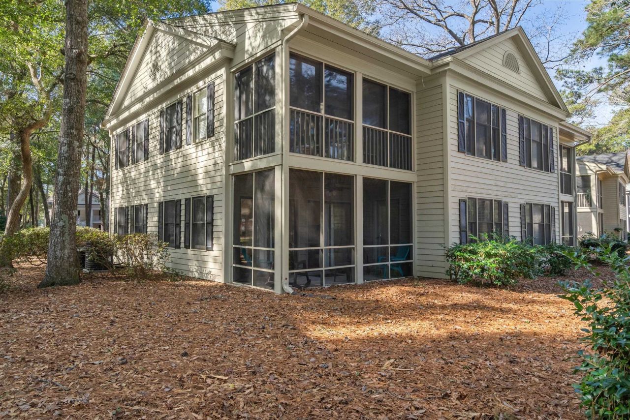 200 Stillwood Dr. Photo 25