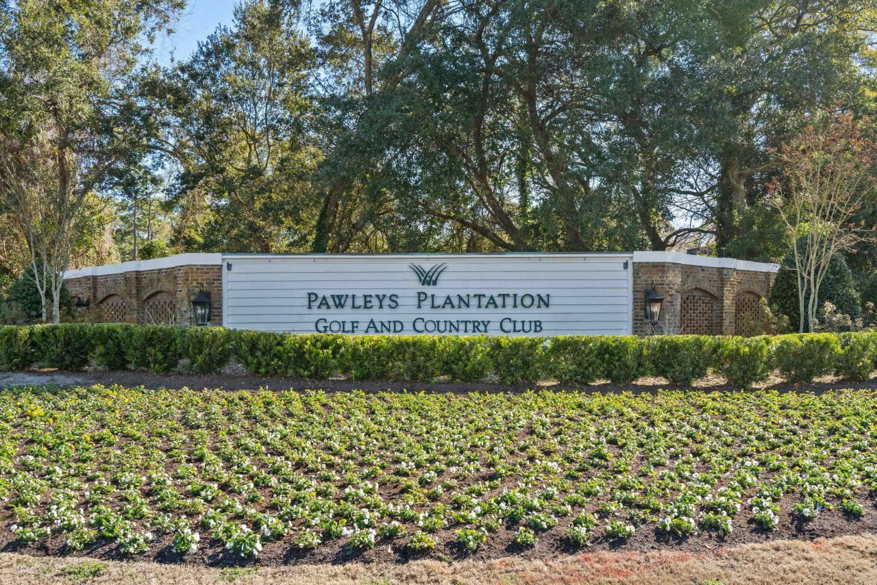 200 Stillwood Dr. Photo 30