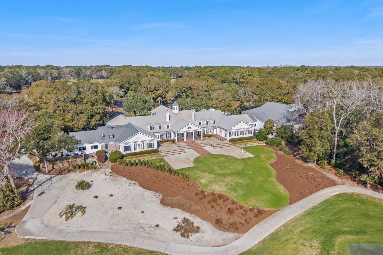 200 Stillwood Dr. Photo 33