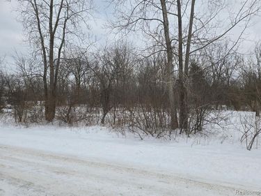 V/L Roat Court , Burton, MI 48509