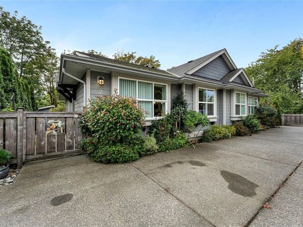 2876 Sherman Rd, Duncan, BC V9L 2B5