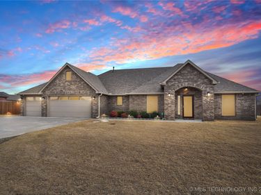 12713 N 42nd East Avenue, Skiatook, OK 74070
