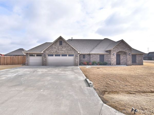 12713 N 42nd East Avenue, Skiatook, OK 74070
