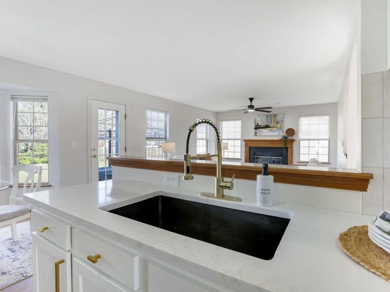 8900 Latham Court, Reynoldsburg, OH 43068 Photo 10