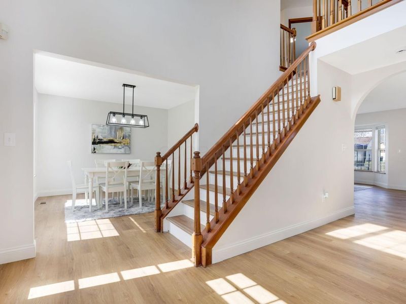 8900 Latham Court, Reynoldsburg, OH 43068 Photo 4