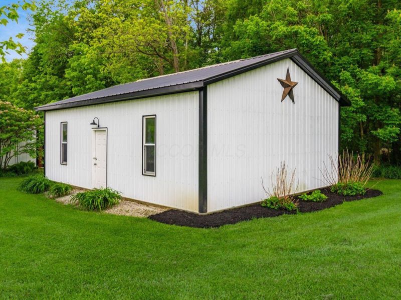 8263 Bennington Chapel Road, Centerburg, OH 43011 Photo 11