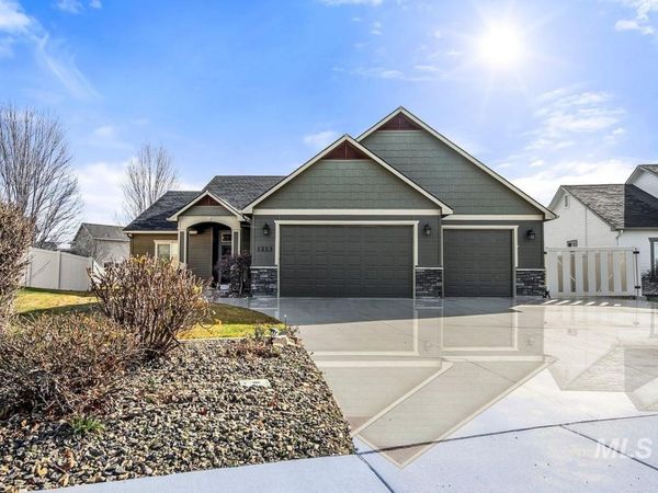 1213 W Lowry St, Meridian, ID 83646
