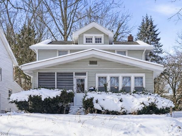 1556 Overlook Drive, Akron, OH 44314