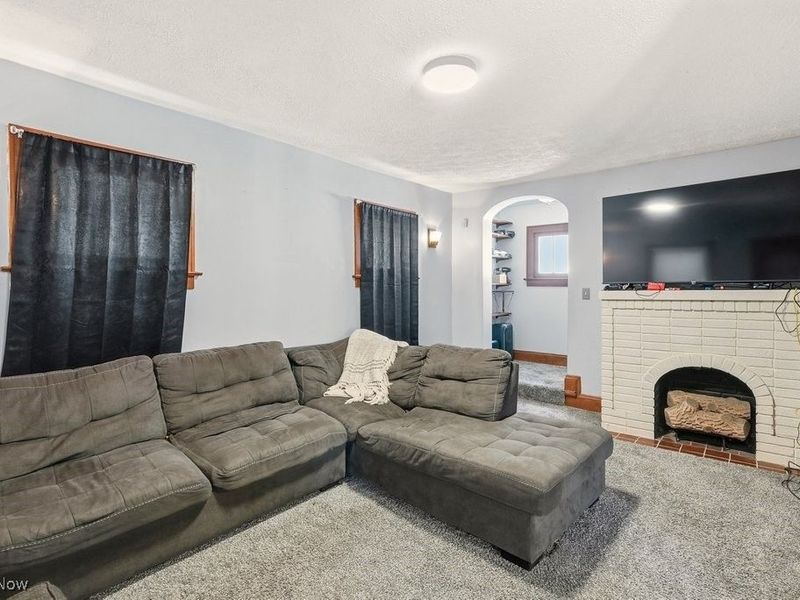 1556 Overlook Drive, Akron, OH 44314 Photo 6