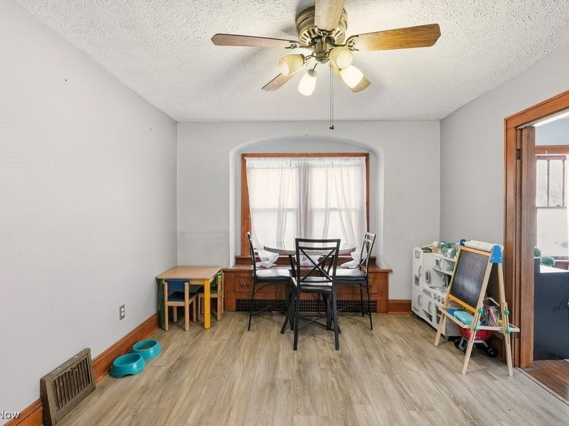 1556 Overlook Drive, Akron, OH 44314 Photo 9