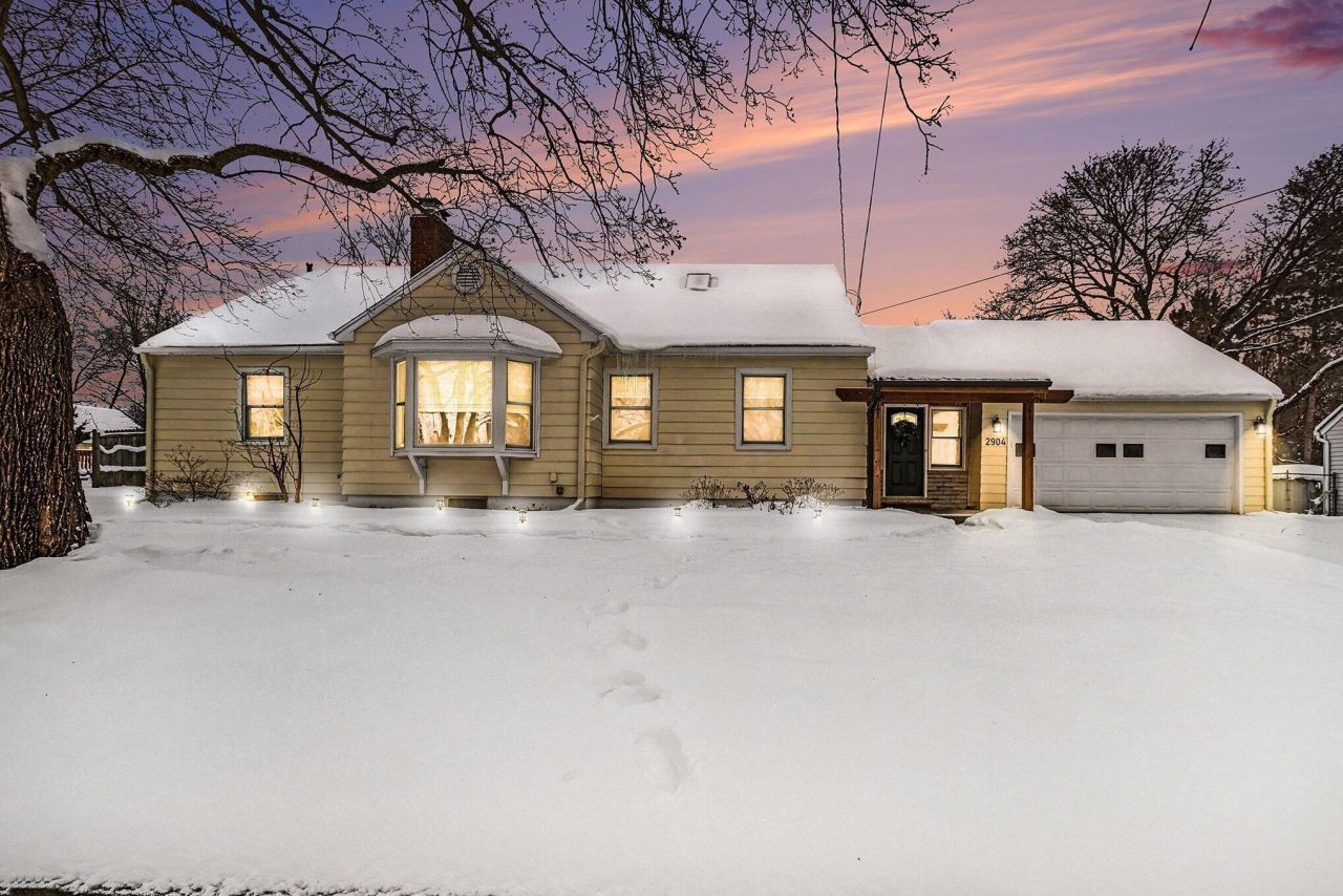 2904 Grace Road, Kalamazoo, MI 49006 Main Photo