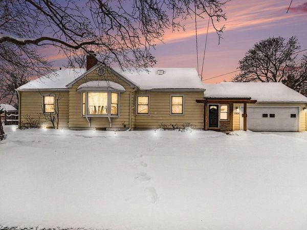 2904 Grace Road, Kalamazoo, MI 49006