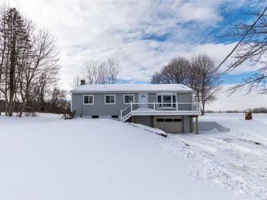 516 County Road 26, Newark, NY 14513