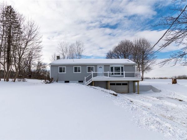 516 County Road 26, Newark, NY 14513