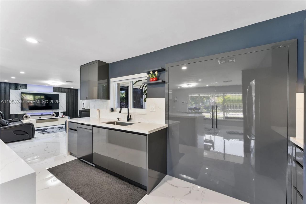 7501 NW 42nd St, Coral Springs, FL 33065 Photo