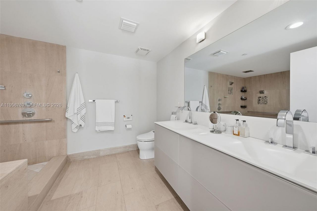 5875 Collins Ave , Unit 502, Miami Beach, FL 33140 Photo