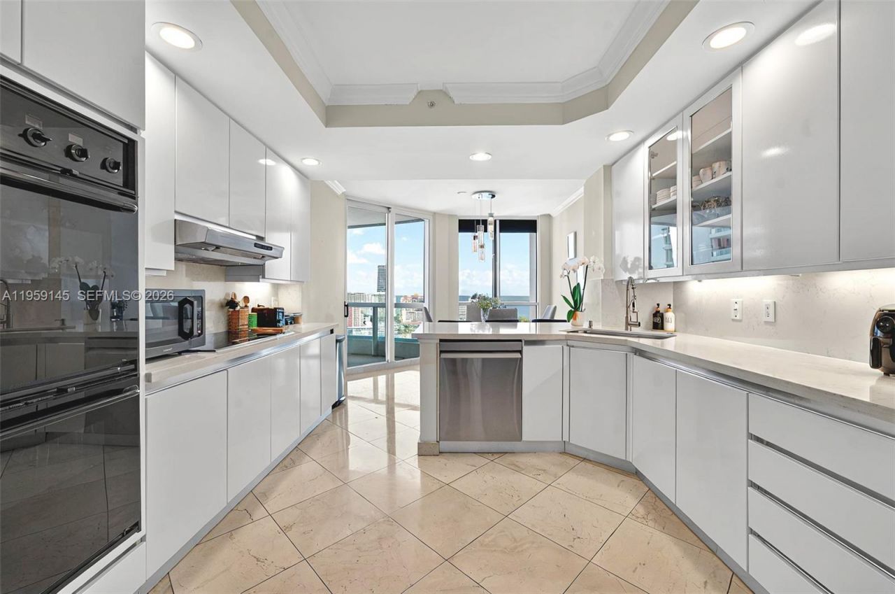 21050 Point Pl , Unit 2301, Aventura, FL 33180 Photo