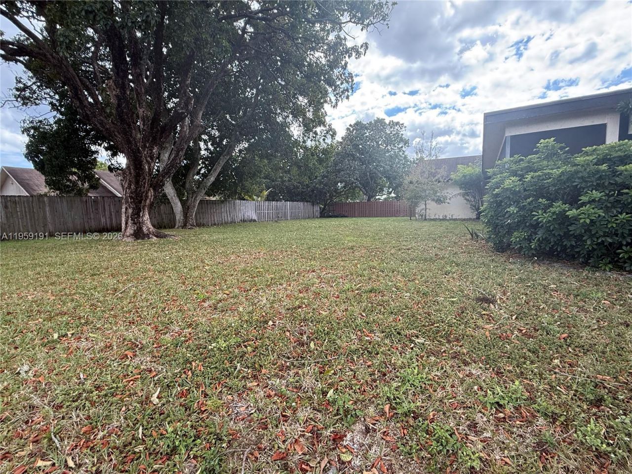 1140 NW 78th Ter, Plantation, FL 33322 Photo