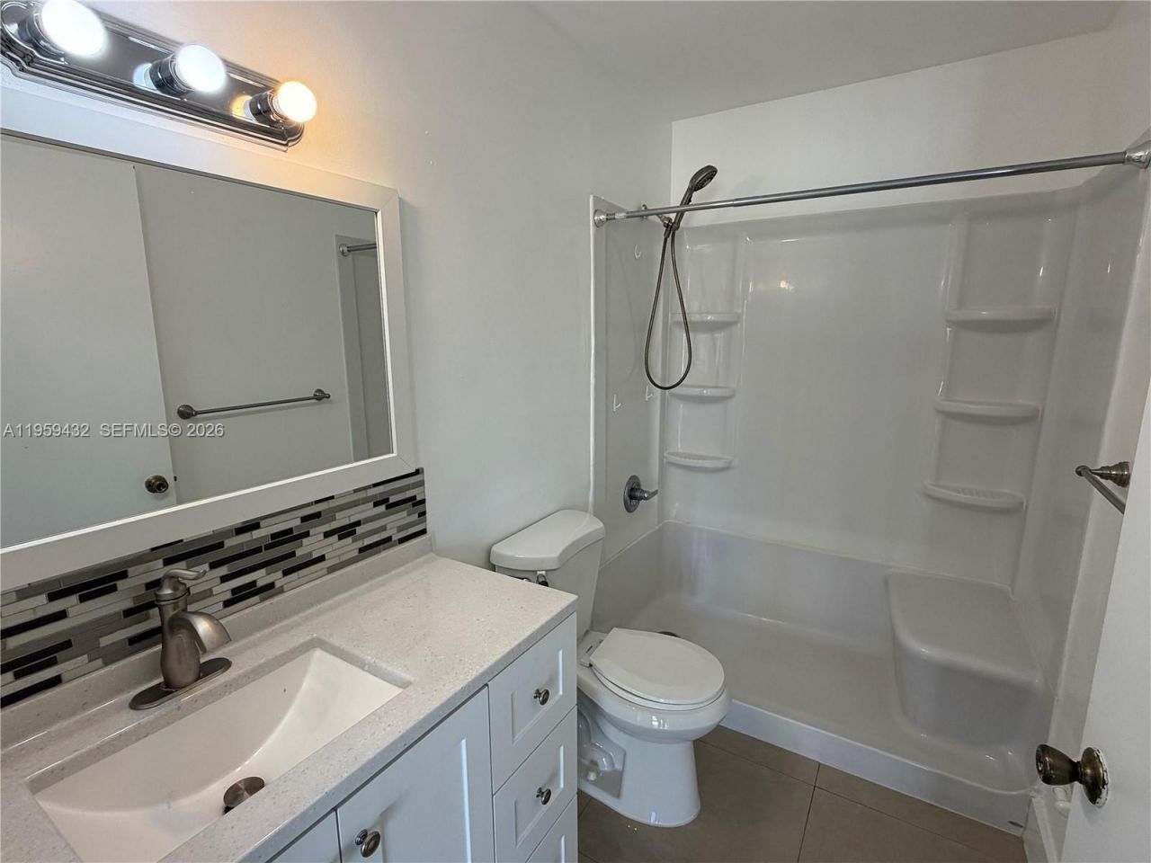 6934 NW 166th Ter, Unit 1402, Miami Lakes, FL 33014 Photo