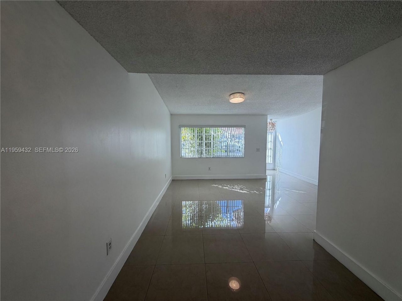 6934 NW 166th Ter, Unit 1402, Miami Lakes, FL 33014 Photo
