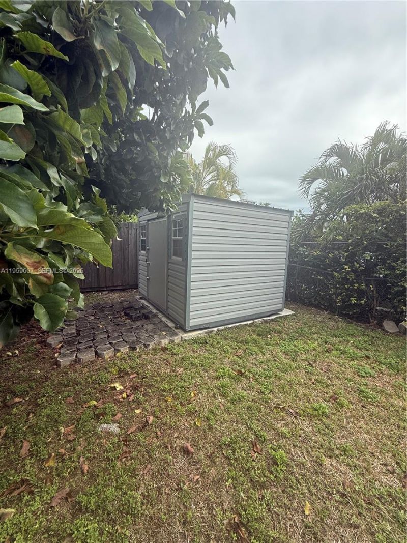 3050 SW 26th St, Miami, FL 33133 Photo