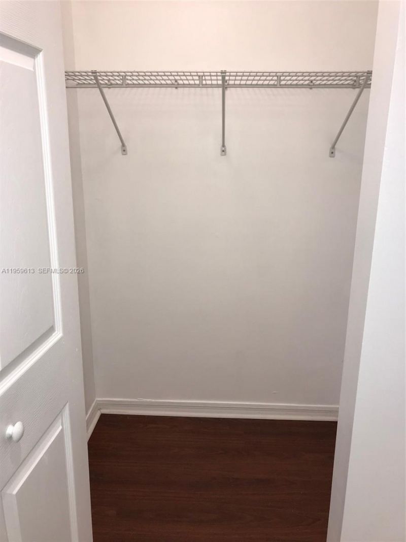 115 SW 11 St, Unit 802, Miami, FL 33130 Photo