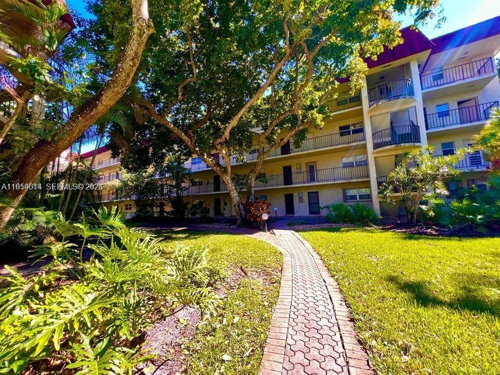 3300 Spanish Moss Ter, Unit 206, Lauderhill, FL 33319 Photo