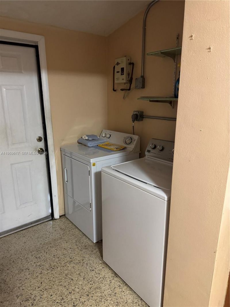 1270 W 31st St, Hialeah, FL 33012 Photo