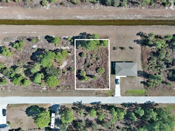 943 FOXDALE AVE, Lehigh Acres, FL 33974