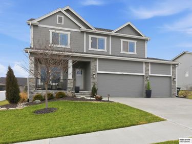 7160 N 165th Street, Bennington, NE 68007