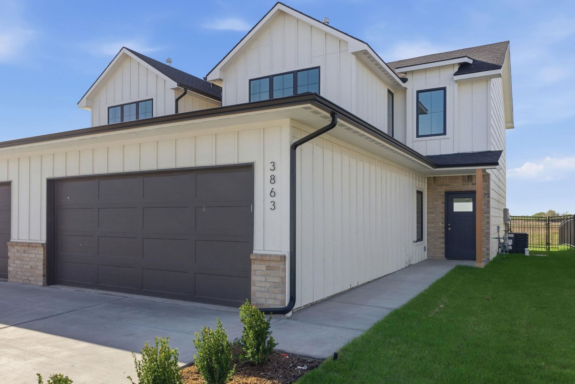 3861 W Longleaf St, Wichita, KS 67205 Main Photo