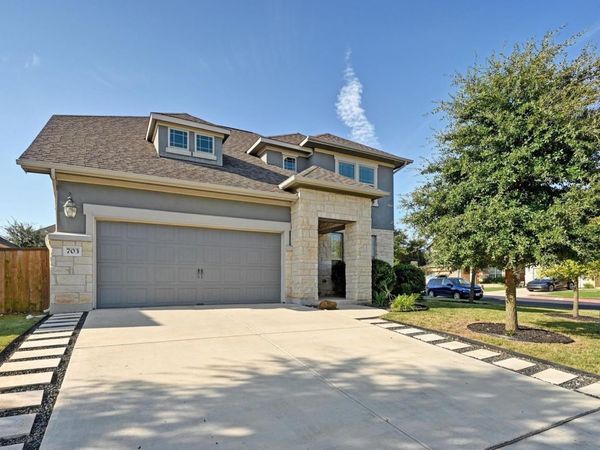 703 Patriot DR, Buda, TX 78610