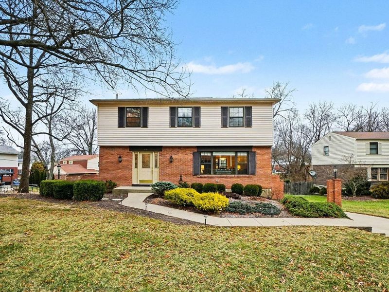 106 Varsity Court, Crestview Hills, KY 41017 Photo 1